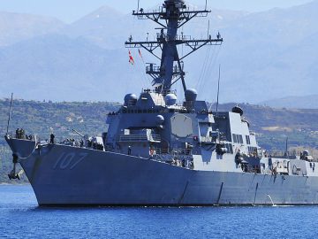 MAROKO133 Update ai: US deploys 9,000-ton destroyer that can control airspace, track subma