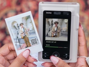 MAROKO133 Breaking gadget: instax mini LiPlay+ Bisa Ambil Gambar dari Dua Sisi Sekaligus,
