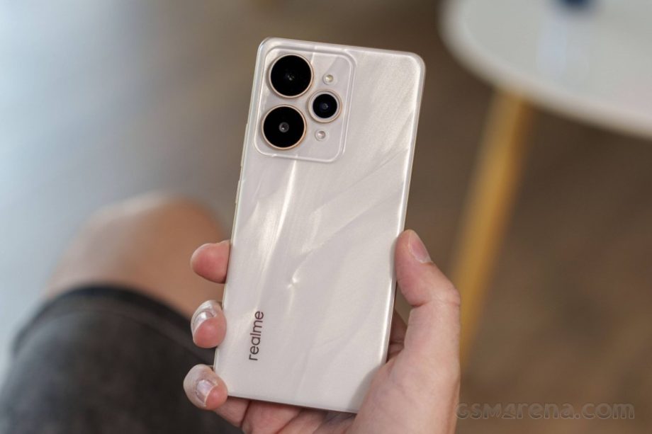 MAROKO133 Update gadget: realme 16 Pro Siap Meluncur Awal Januari? Hadirkan Peningkatan Ka