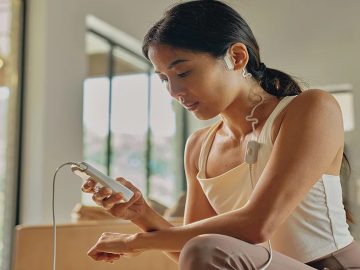 MAROKO133 Breaking ai: Nerve-stimulating wearable targets heavy menstrual bleeding without